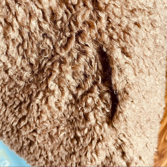Design Lab/ Lord & Taylor Teddy Bear Faux Fur Vest- Size Medium - Picture 6 of 7